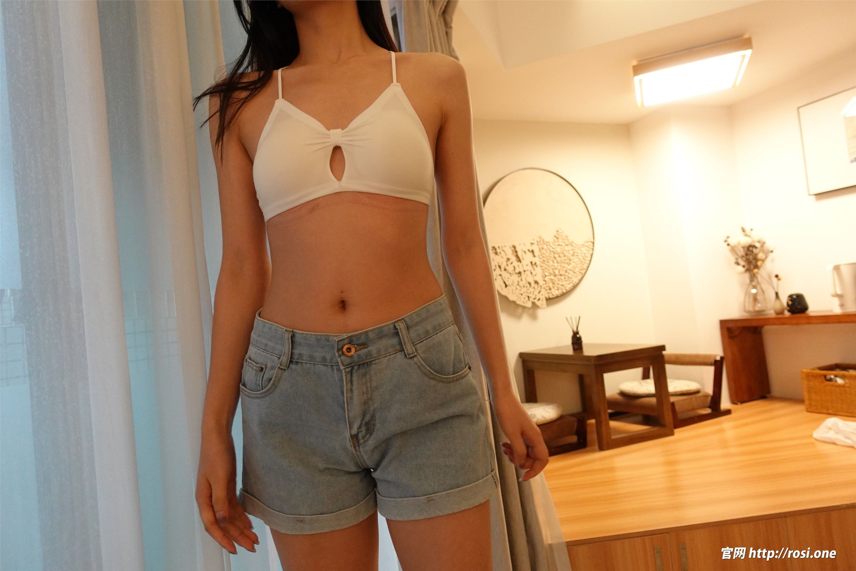 ROSI写真 2022.08.04 NO.3895